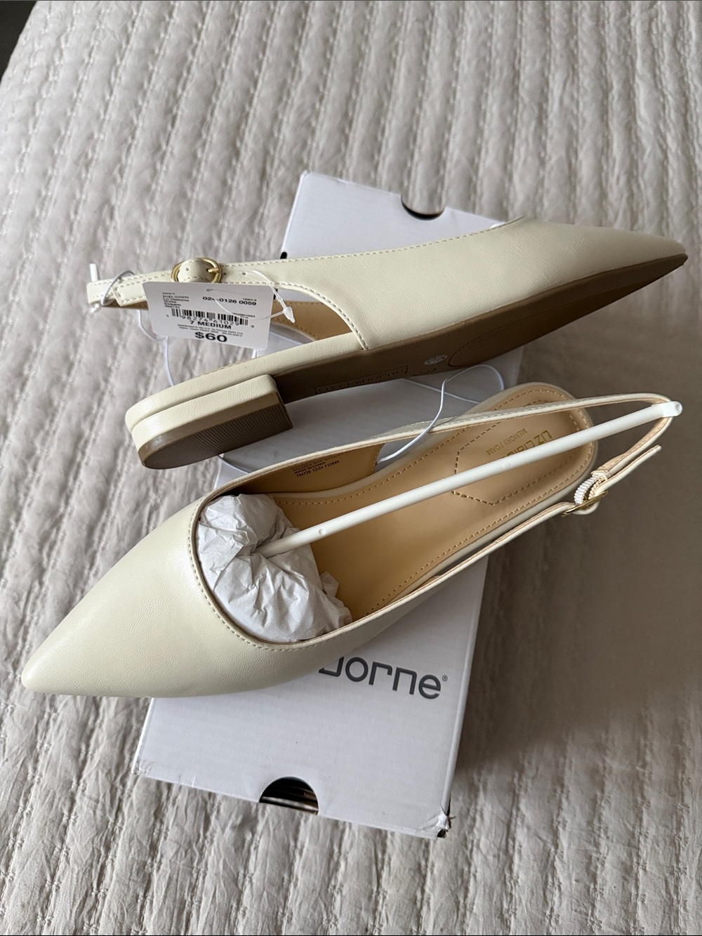Liz Claiborne Cream Pointed Slingback Flats 7 ❤️ - Picture 2 of 5